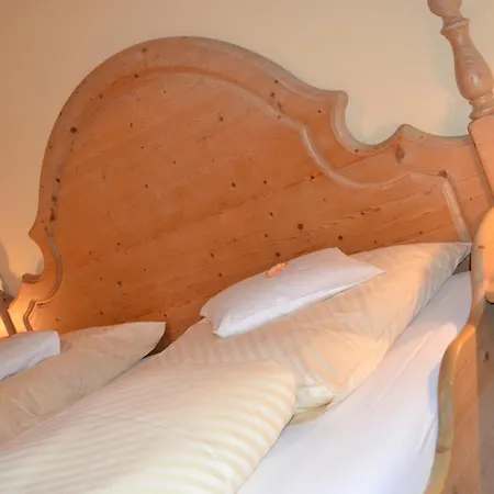 Hotel Gasthof Roedertor Rothenburg ob der Tauber Exterior photo